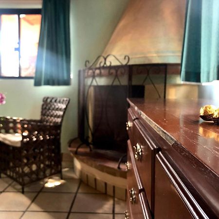 Casa Del Sol Inn Ajijic Kültér fotó